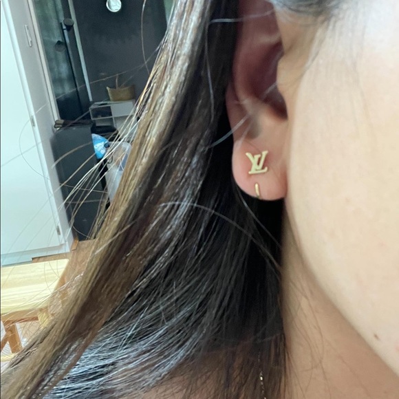 Solid 18k saudi gold earrings - Picture 2 of 5